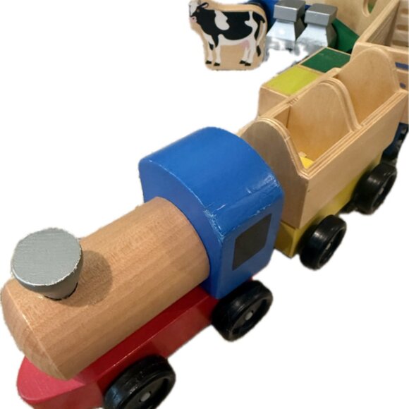 Melissa & Doug Wooden Farm Train Playset - Picture 2 of 6